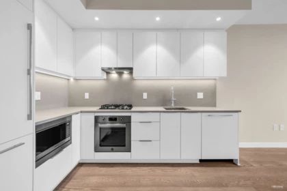 Kitchen Photo of 607 6138 Birney Avenue, Vancouver, BC