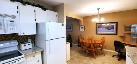202 33464 George Ferguson Way, Abbotsford, BC, Abbotsford — Recreational for sale