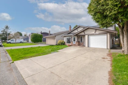 10481 Hollybank Drive, Richmond, BC, Richmond — Single Family Residence for sale