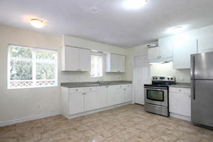 Kitchen Island Photo of 13475 Hilton Road, Surrey, BC