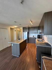 Guest Bathroom Photo of 3703 13325 102a Avenue, Surrey, BC