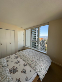 Primary Bathroom Photo of 3703 13325 102a Avenue, Surrey, BC