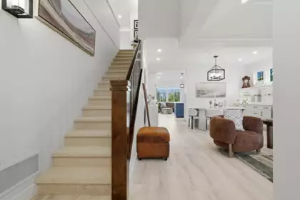 Entry Foyer Photo of 5 18088 8 Avenue, Surrey, BC
