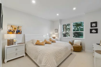 Office / Den Photo of 5 18088 8 Avenue, Surrey, BC
