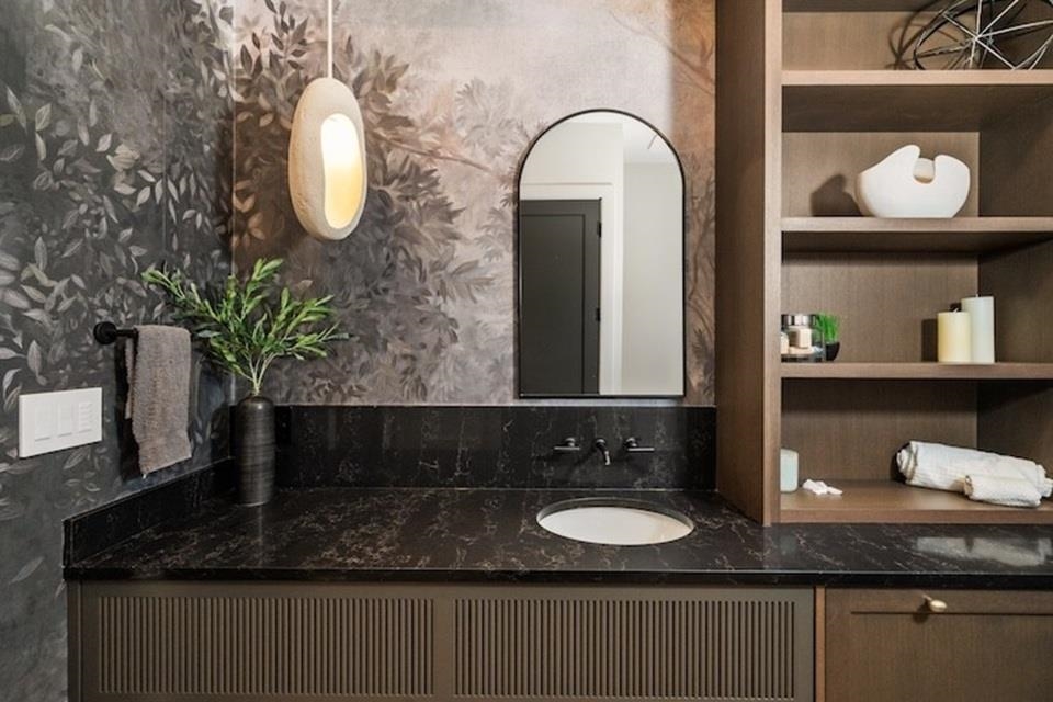 Guest Bathroom Photo of 135 Oak Court, Anmore, BC