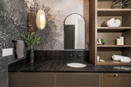 Guest Bathroom Photo of 135 Oak Court, Anmore, BC