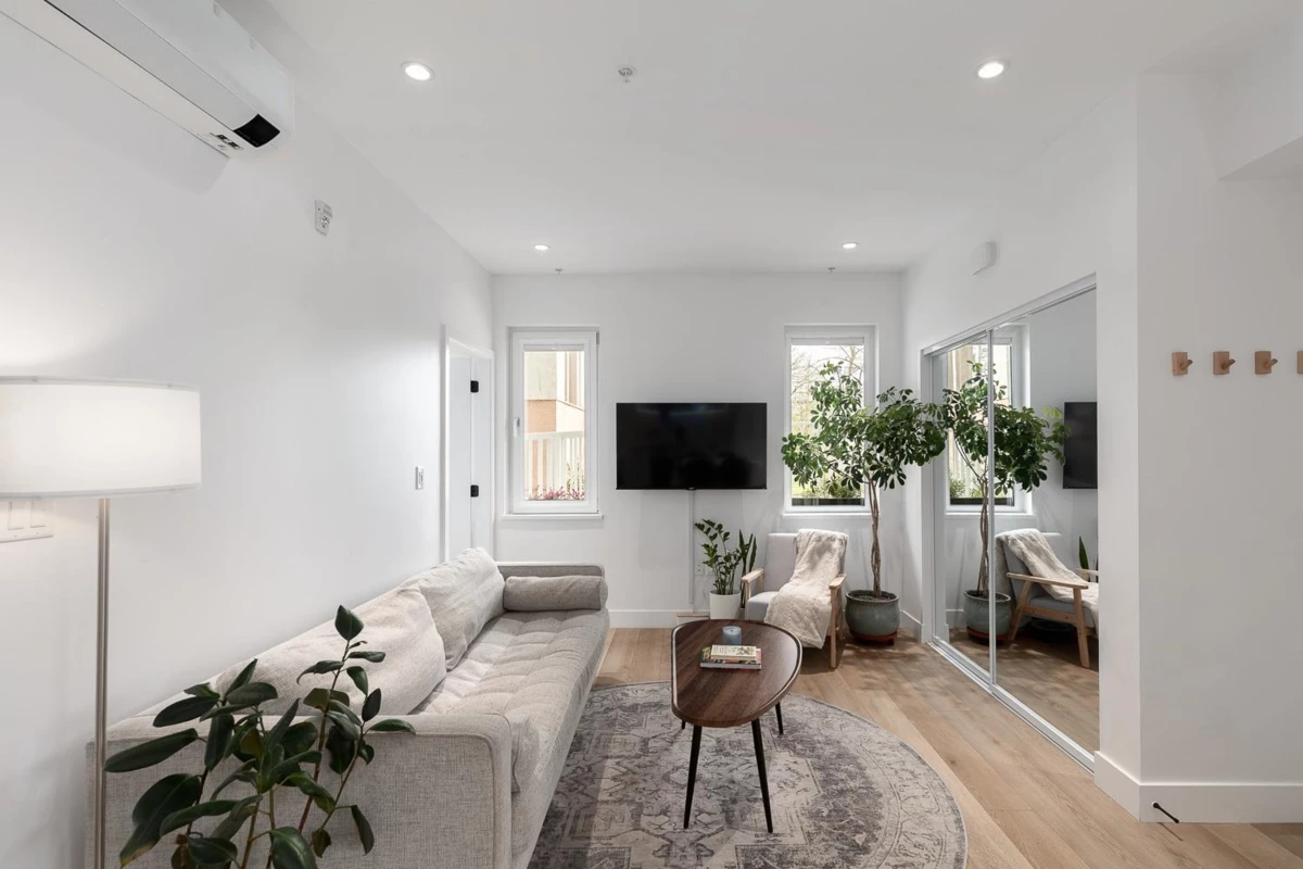 Family Room Photo of 101 239 E 16th Avenue, Vancouver, BC