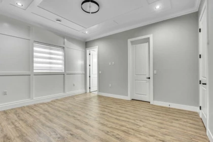 Primary Bathroom Photo of 17247 59 Avenue, Surrey, BC