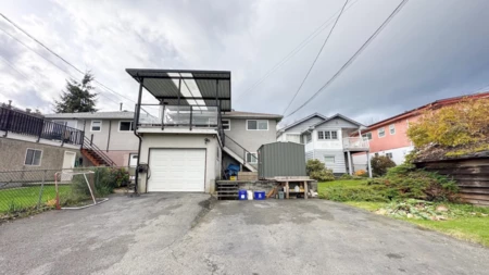 Outdoor Kitchen Photo of 56 Warwick Avenue, Burnaby, BC