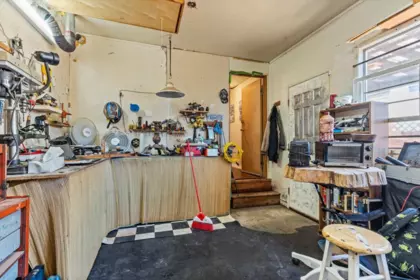 Garage Interior Photo of 32 46511 Chilliwack Lake Road, Sardis - Chwk River Valley, BC