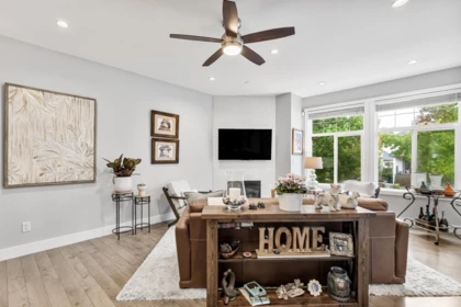 Kitchen Photo of 10 14877 58 Avenue, Surrey, BC