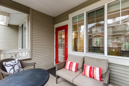 Mudroom Photo of 10 14877 58 Avenue, Surrey, BC