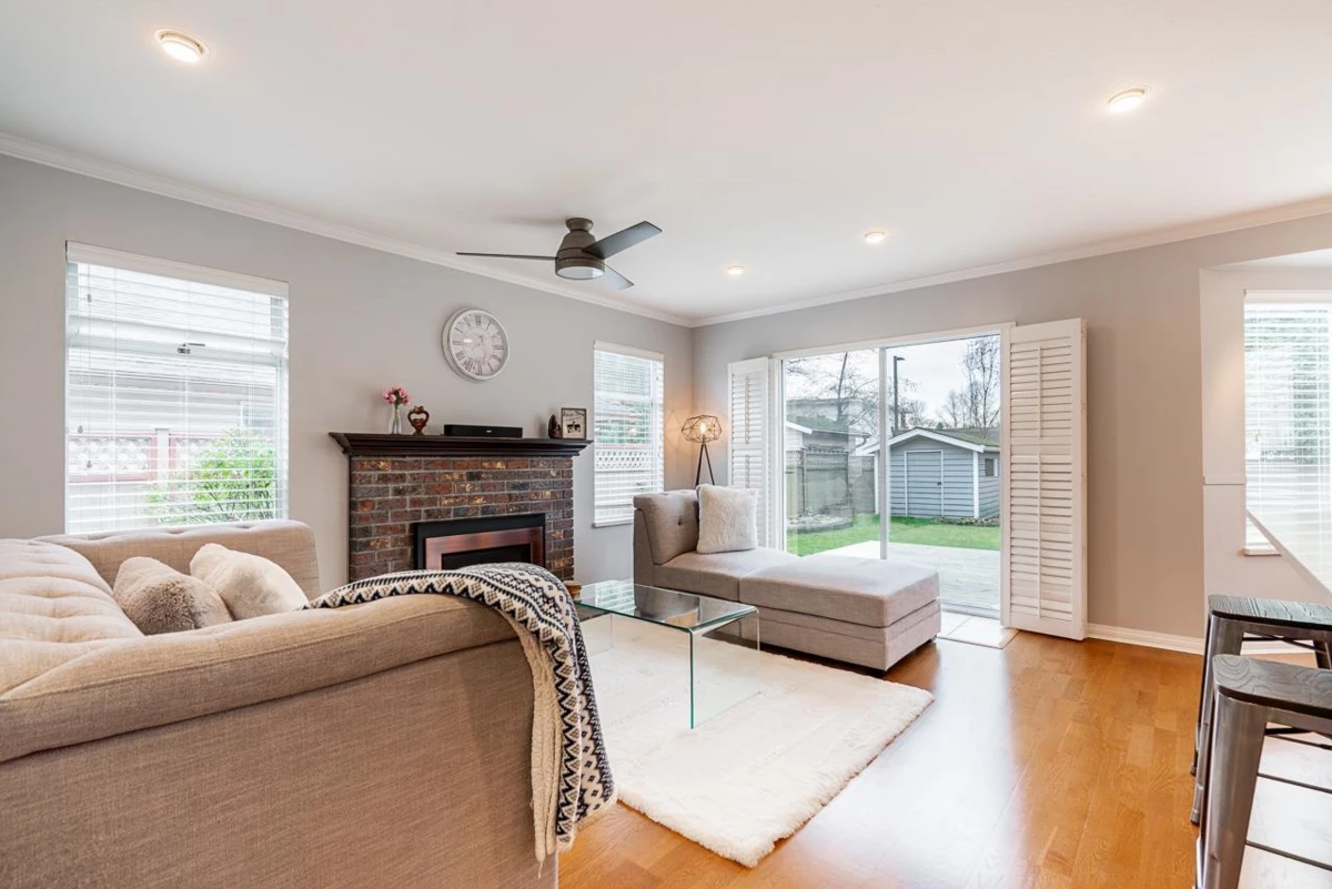 Dining Area Photo of 1285 163 A Street, White Rock, BC