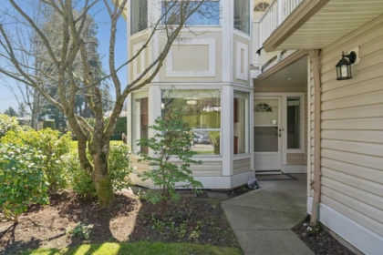 112 16031 82 Avenue, Surrey, BC, Surrey — Townhouse for sale