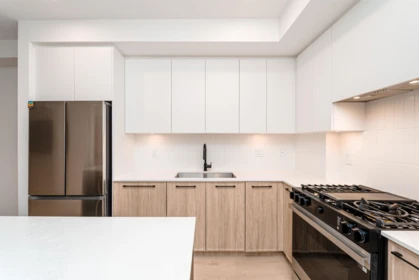 Kitchen Island Photo of 519 19885 76 Avenue, Langley, BC