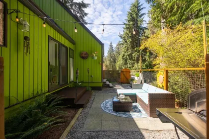 Garden / Landscaping Photo of 1540 Tunstall Boulevard, Bowen Island, BC