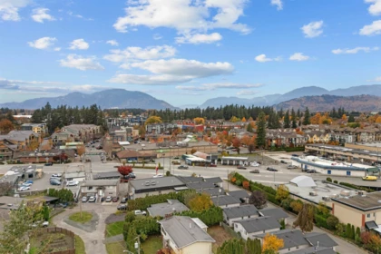 Hot Tub / Spa Photo of 301 45746 Keith Wilson Road, Chilliwack, BC