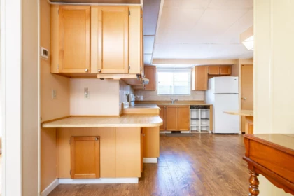 Office / Den Photo of 35 2120 King George Boulevard, Surrey, BC
