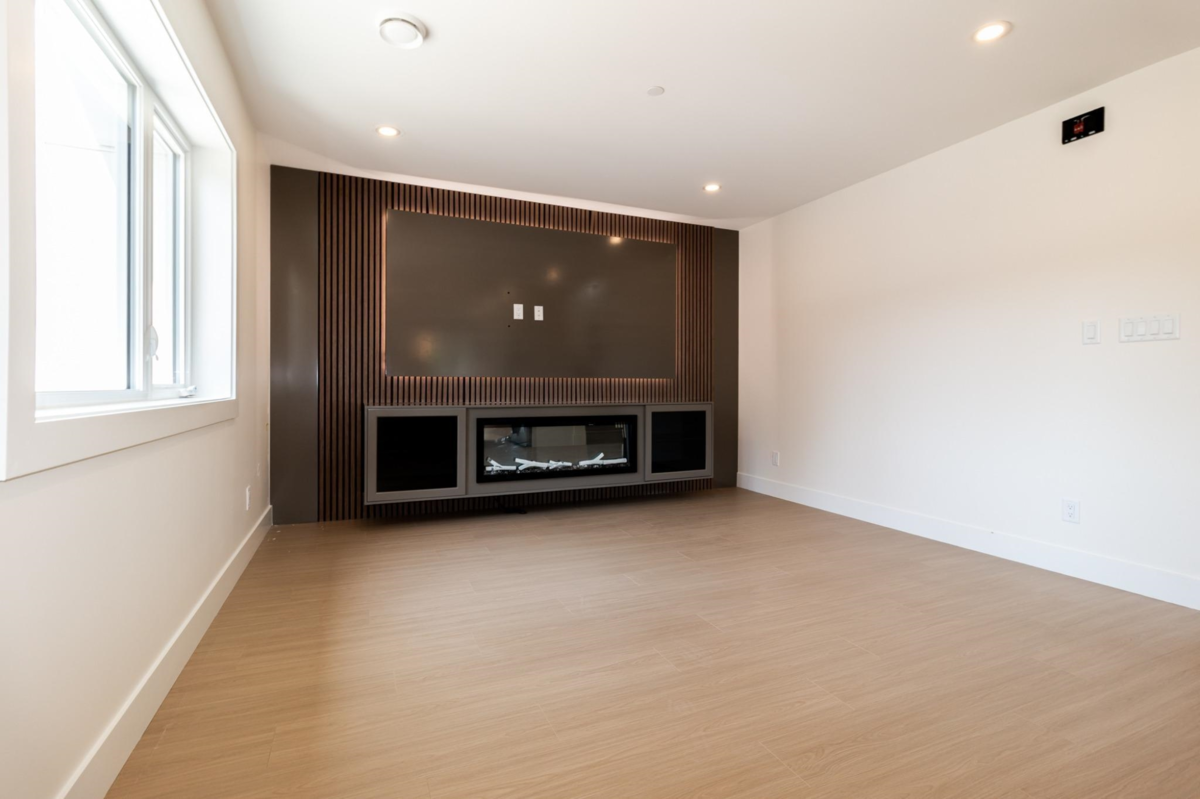 Dining Area Photo of 1108 Magee Street, Squamish, BC