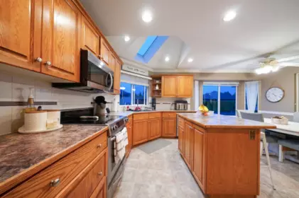 Guest Bathroom Photo of 9256 203 Street, Langley, BC