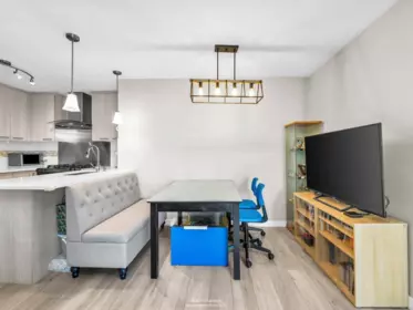 Breakfast Nook Photo of 219 8480 Granville Avenue, Richmond, BC