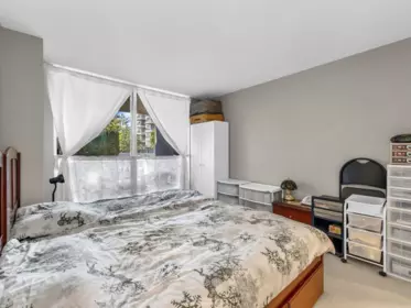 Entry Foyer Photo of 219 8480 Granville Avenue, Richmond, BC