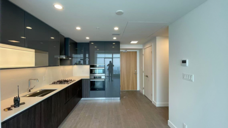 Kitchen Photo of 2505 6511 Sussex Avenue, Burnaby, BC