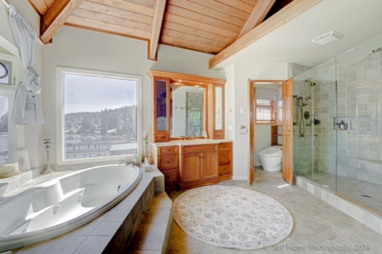 Primary Bedroom Photo of 2660 Panorama Drive, North Vancouver, BC
