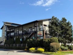 206 5604 Inlet Avenue, Sechelt, BC