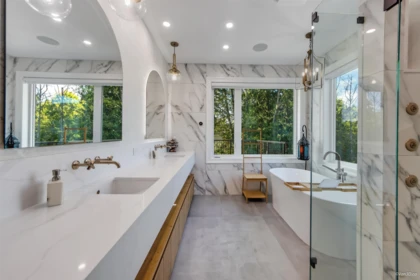Powder Room Photo of 16129 108 Avenue Avenue, Surrey, BC