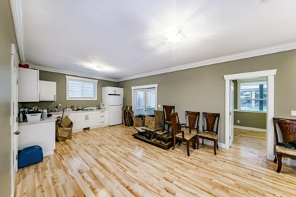 Guest Bathroom Photo of 46778 Sylvan Drive, Sardis, BC