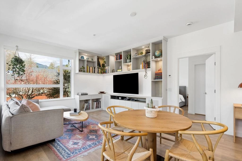 Family Room Photo of 107 715 W 15th Street, North Vancouver, BC