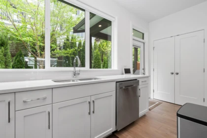 Breakfast Nook Photo of 10 47203 Vista Place, Chilliwack, BC