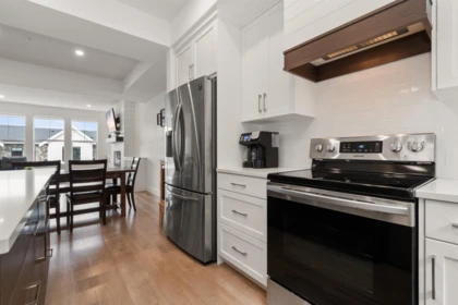 Kitchen Island Photo of 10 47203 Vista Place, Chilliwack, BC