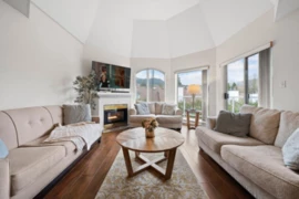 413 1220 Lasalle Place, Coquitlam, BC