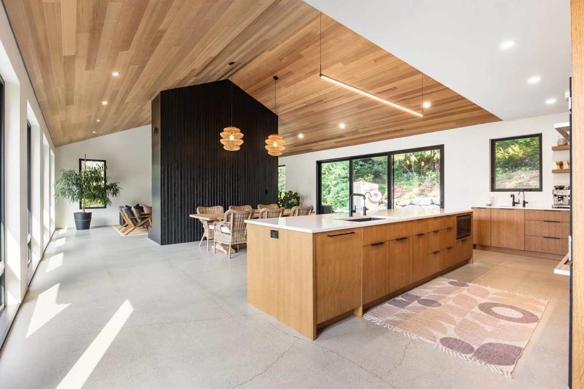 Living Room Photo of 48811 Elk View Road, Chilliwack, BC