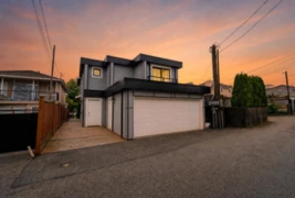 2885 E Georgia Street, Vancouver, BC