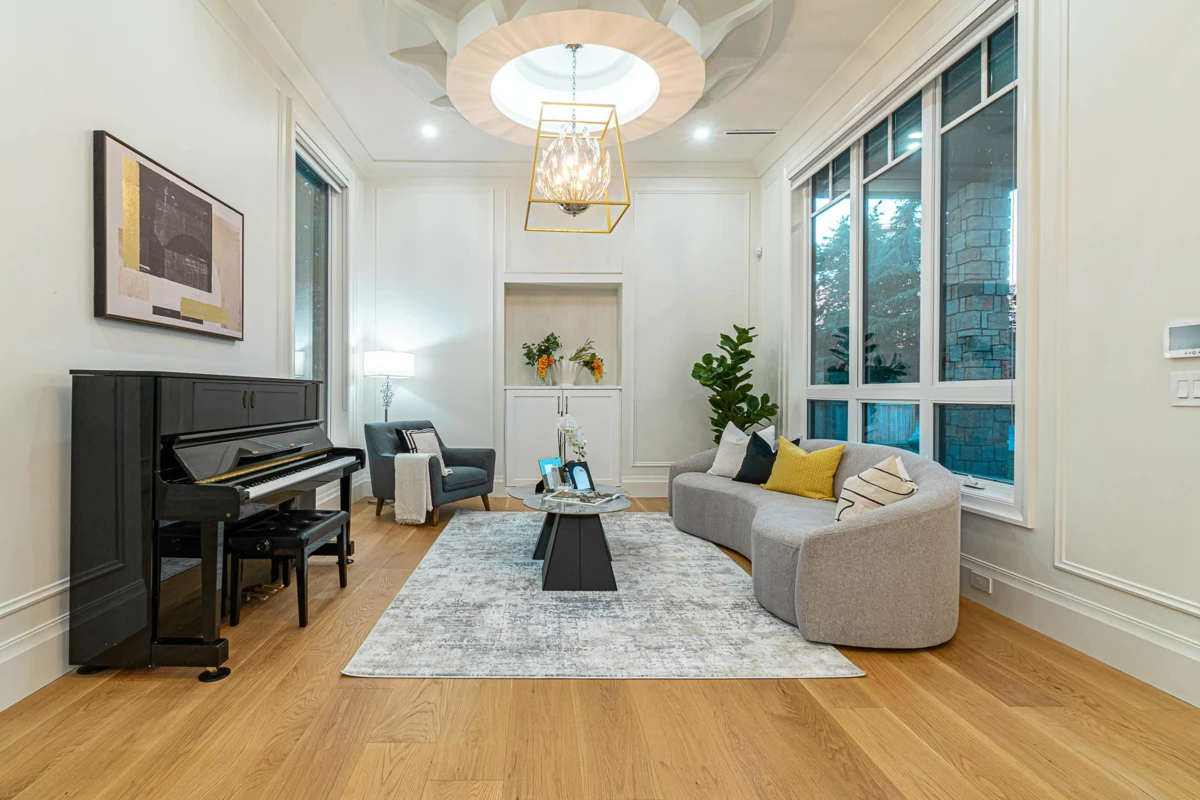 Dining Area Photo of 13988 20a Avenue, Surrey, BC