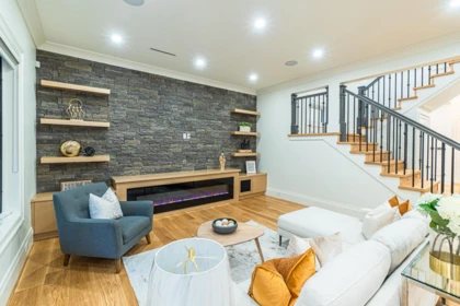 Basement Recreation Room Photo of 13988 20a Avenue, Surrey, BC