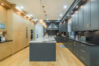Breakfast Nook Photo of 13988 20a Avenue, Surrey, BC