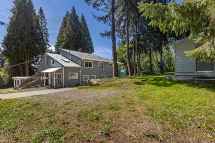 Hot Tub / Spa Photo of 914 Gower Point Road, Gibsons, BC