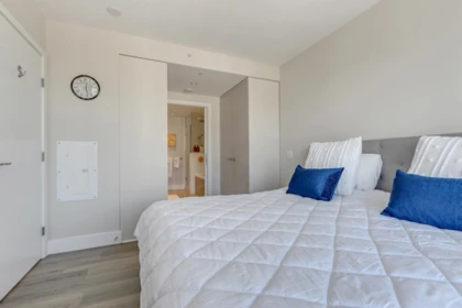 Bedroom 3 Photo of 1401 150 W 15th Street, North Vancouver, BC