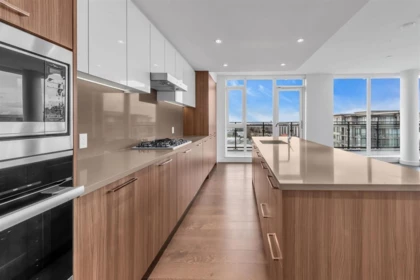Kitchen Photo of 1702 3280 Corvette Way, Richmond, BC
