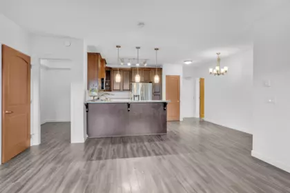 Walk-In Closet Photo of 108 32445 Simon Avenue, Abbotsford, BC