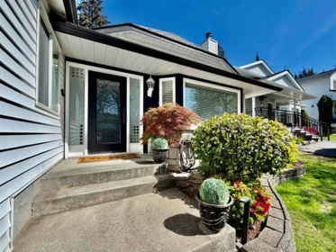 3362 Manning Crescent, North Vancouver, BC, North Vancouver — Single Family Residence for sale
