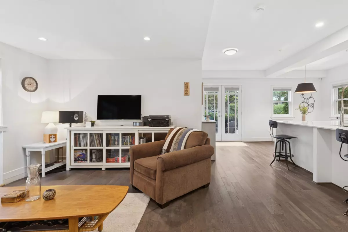Family Room Photo of 2 244 E 5th Street, North Vancouver, BC