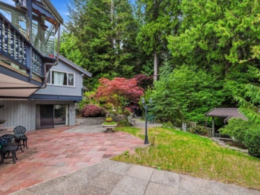 Kitchen Photo of 4786 Armour Court, North Vancouver, BC