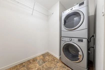Guest Bathroom Photo of 107 33338 E Bourquin Crescent, Abbotsford, BC