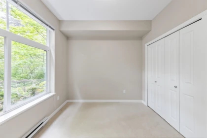 Primary Bathroom Photo of 107 33338 E Bourquin Crescent, Abbotsford, BC