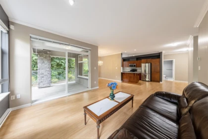 Primary Bedroom Photo of 107 33338 E Bourquin Crescent, Abbotsford, BC